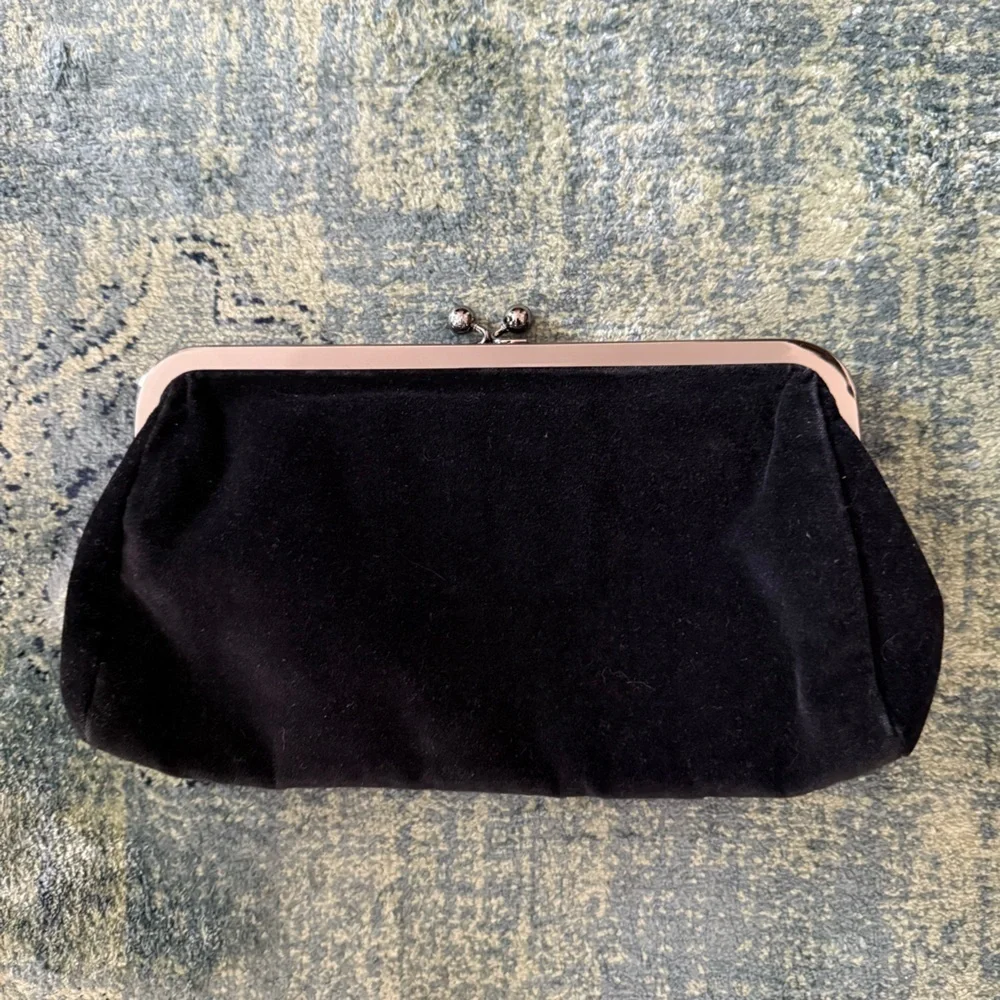 Express Clutch